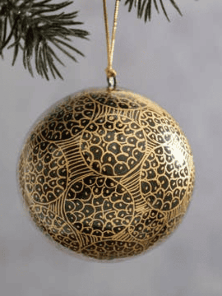 boule de noel papier maché obsidienne