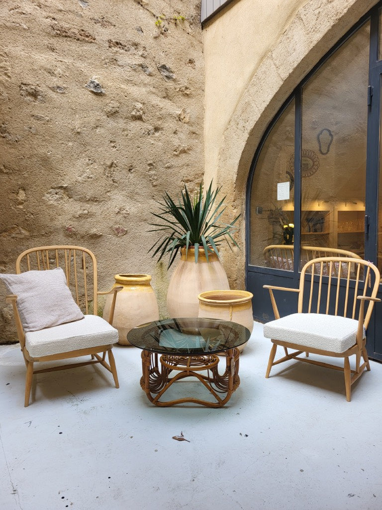 Deux fauteuils Ercol Windsor rénovés, dossier à barreaux en bois massif, salon design