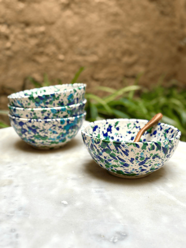 Bols tachetés bleu et vert en céramique artisanale espagnole