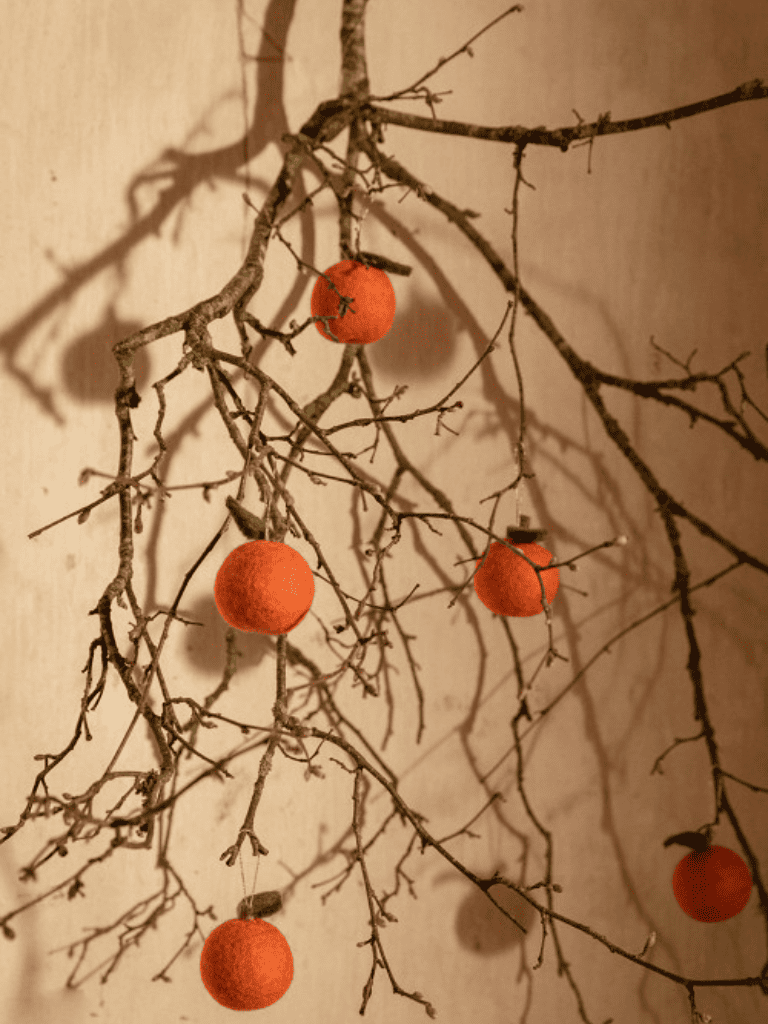 Boule de Noël ronde clementines en feutrine Muskhane
