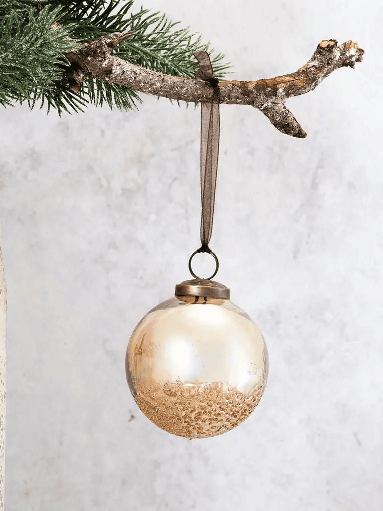 Décoration de Noël champagne en verre soufflé teinté, fabrication artisanale indienne