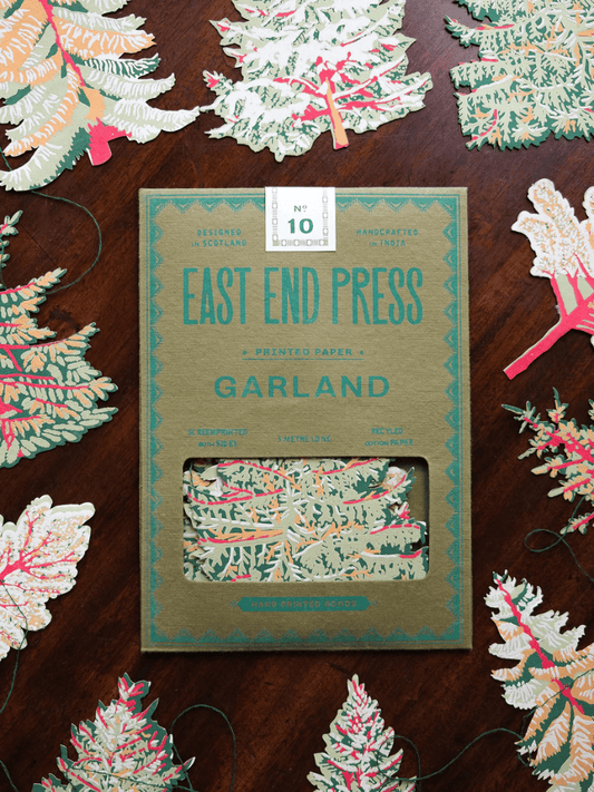 Guirlande en papier East End Press sapin suspendue 