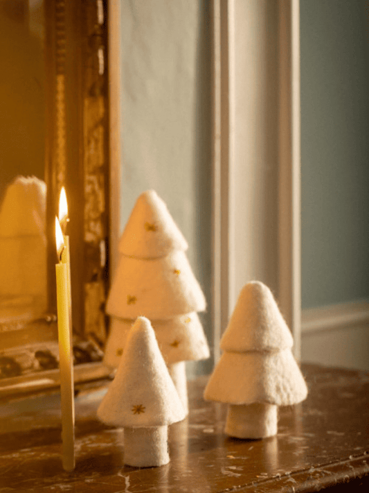 trio sapin de Noël en feutre crème Muskhane, décoration artisanale douce et naturelle pour les fêtes de fin d'année 
